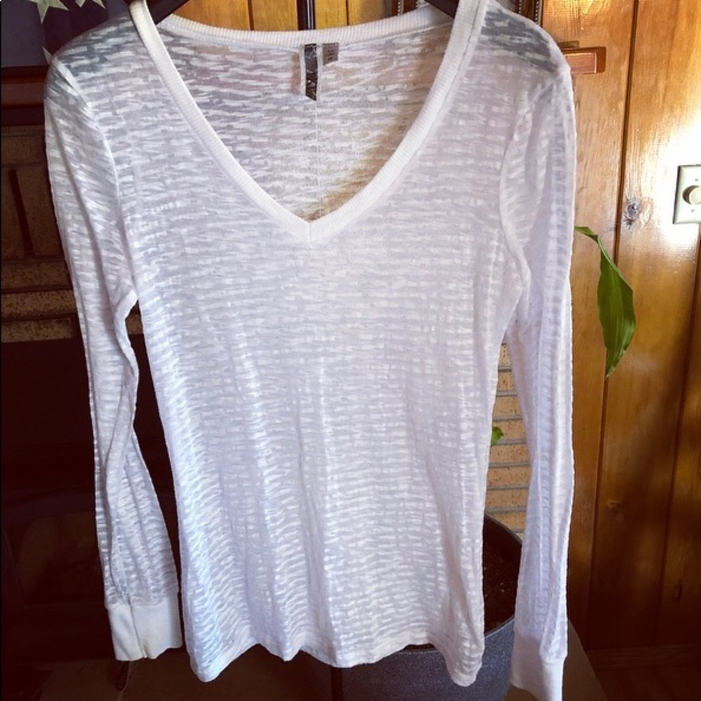 BKE long sleeve shirt size M